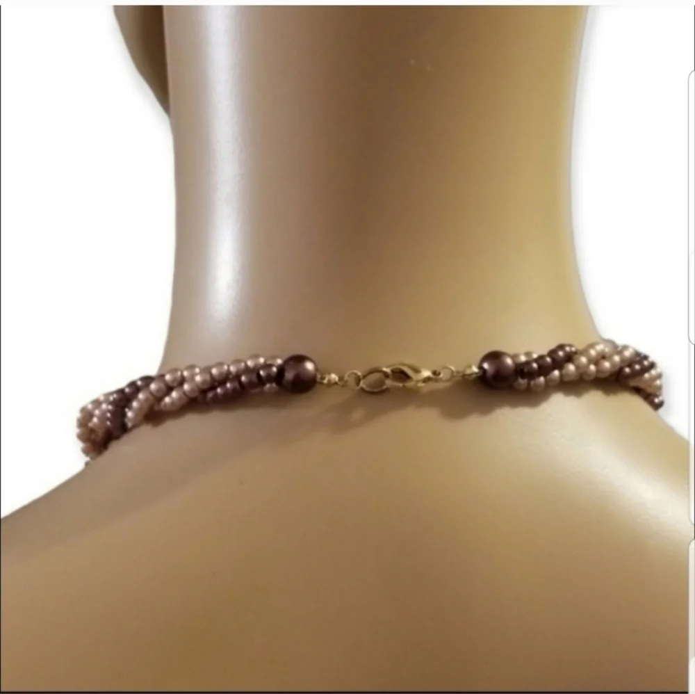 ROMAN VINTAGE LUSTROUS BEIGE & DARK LAVENDER TWIST DESIGN FAUX PEARL NECKLACE